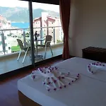 Cihantuerk فندق مرمريس