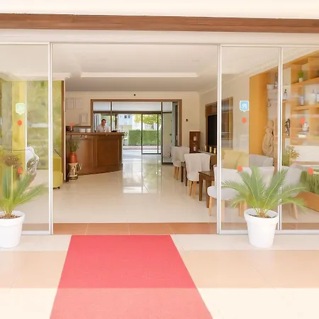 Cihantuerk Szálloda