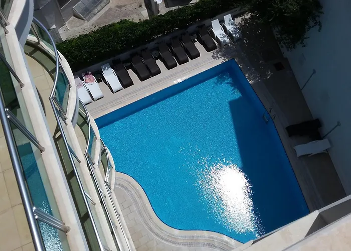 Hotel Cihantuerk 3*
